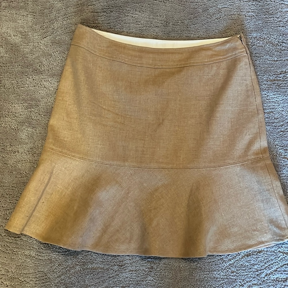 Gap fully lined flounce mini skirt.  EUC